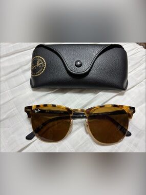 Ray-Ban Tortoiseshell Sunglasses with Brown Lenses